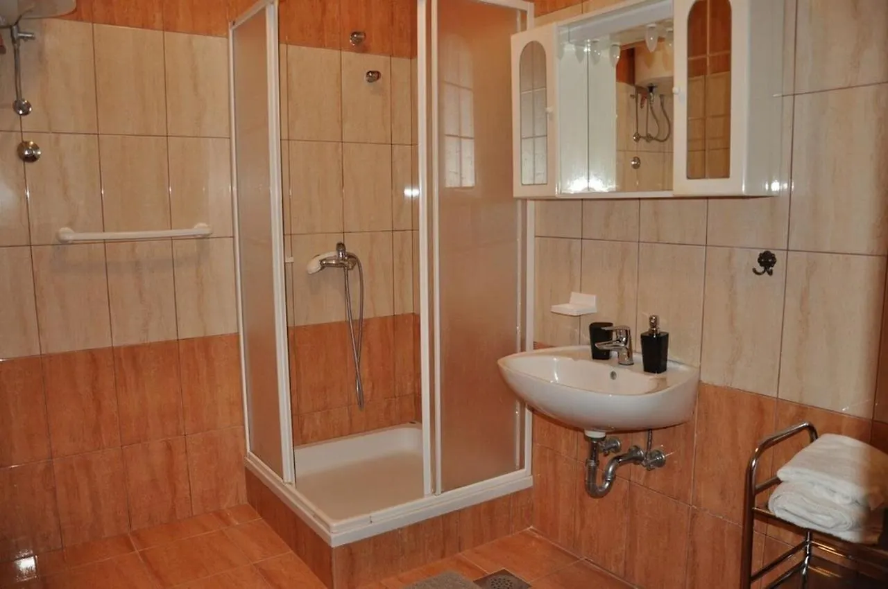 Apartments Maja Lopar Croatia